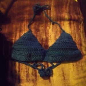 Crop top bikini top 34C-36D New in pk